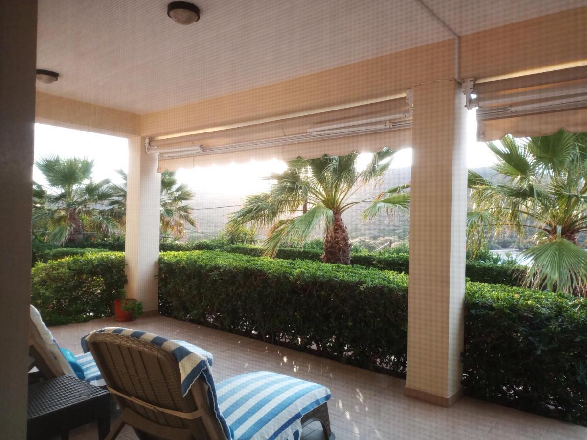 Tholos Bay Suites Kavúszi Kültér fotó