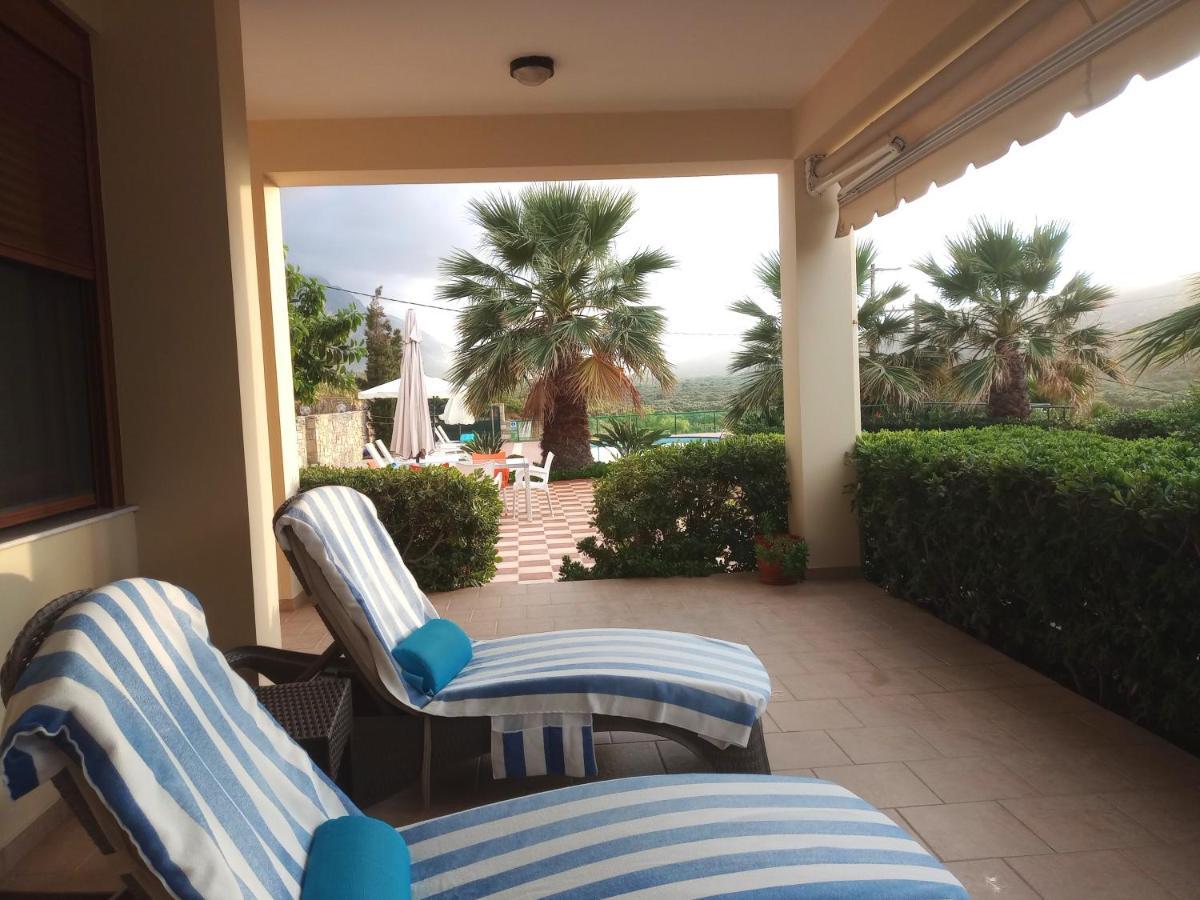 Tholos Bay Suites Kavúszi Kültér fotó