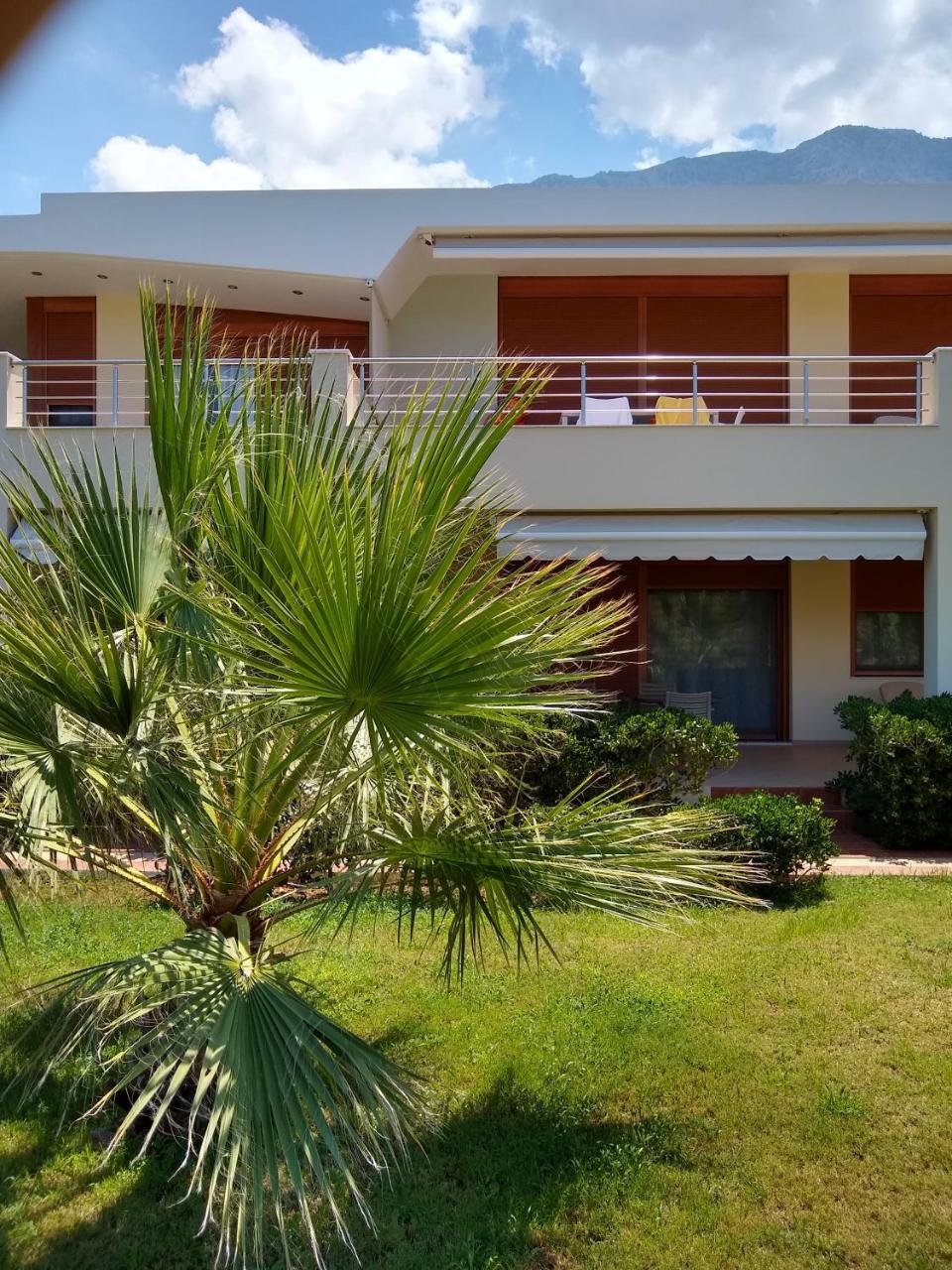 Tholos Bay Suites Kavúszi Kültér fotó